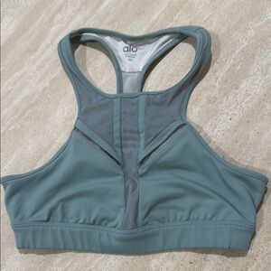ALO Yoga Women's Green Sports Bra